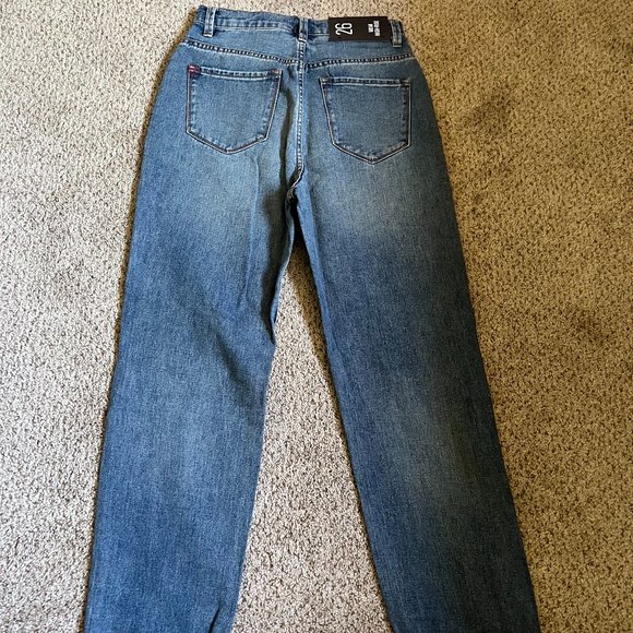 Urban Outfitters Boyfriend Jeans - Picture 2 of 2